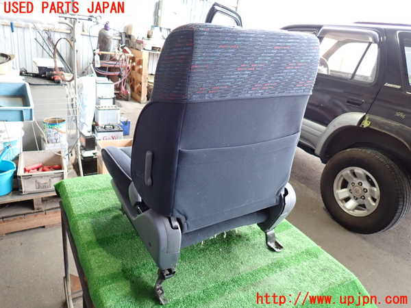 2UPJ-9238967035]ハイラックスサーフ(RZN185W)運転席シート 中古_4