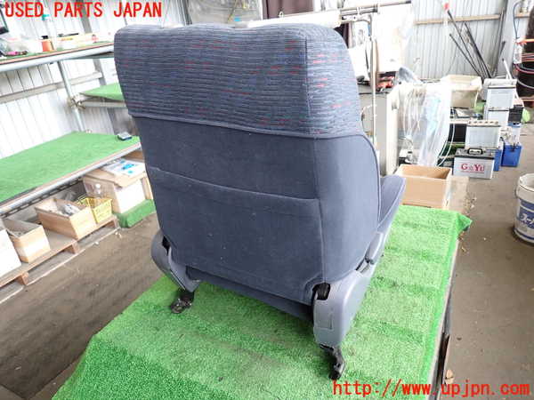 2UPJ-9238967065]ハイラックスサーフ(RZN185W)助手席シート 中古_4