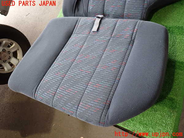 2UPJ-9238967435]ハイラックスサーフ(RZN185W)左リアシート 中古_2