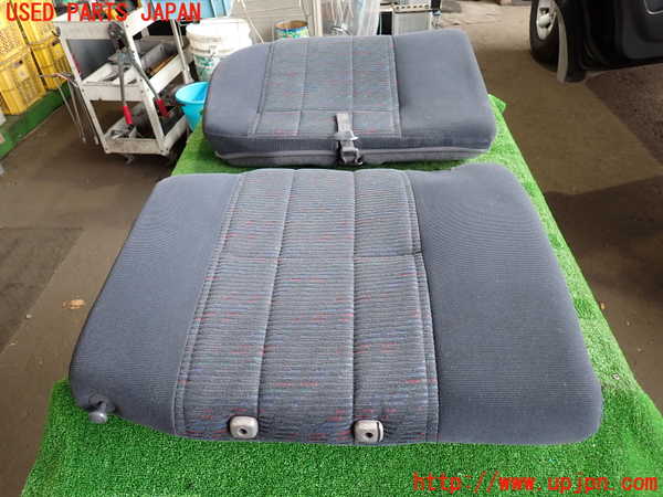 2UPJ-9238967435]ハイラックスサーフ(RZN185W)左リアシート 中古_4