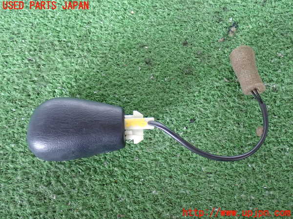 2UPJ-9238967570]ハイラックスサーフ(RZN185W)シフトノブ 中古_3