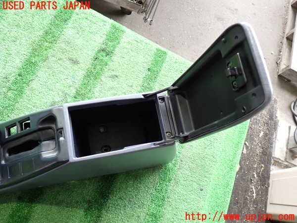 2UPJ-9238967540]ハイラックスサーフ(RZN185W)センターコンソール 中古_2