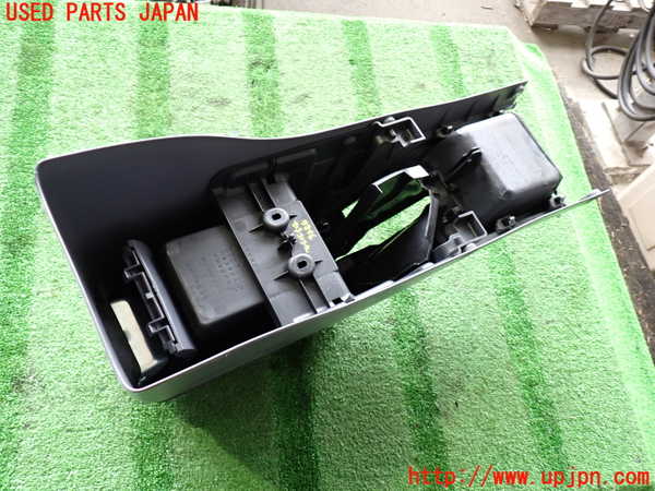 2UPJ-9238967540]ハイラックスサーフ(RZN185W)センターコンソール 中古_5