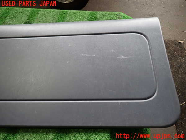 2UPJ-9238961578]ハイラックスサーフ(RZN185W)バックドア内張り 中古_3