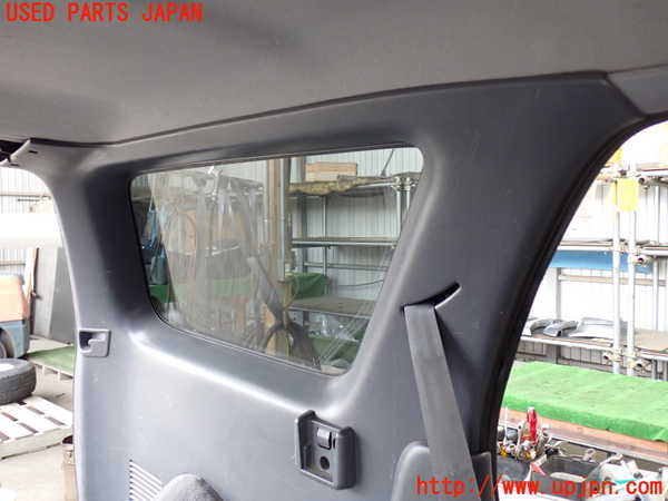 2UPJ-9238967680]ハイラックスサーフ(RZN185W)左リアピラートリム 中古_2