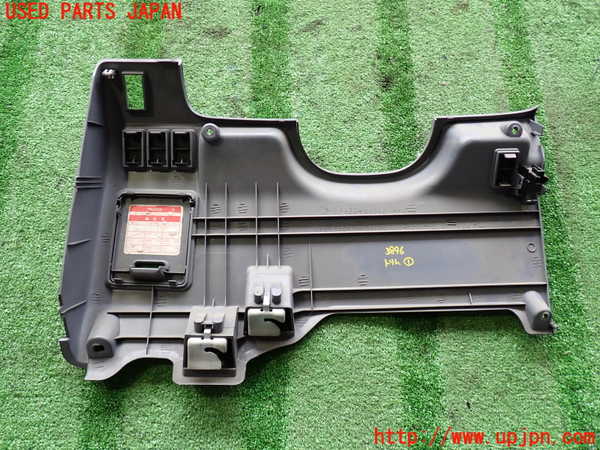 2UPJ-9238967691]ハイラックスサーフ(RZN185W)内装トリム類1 中古_3