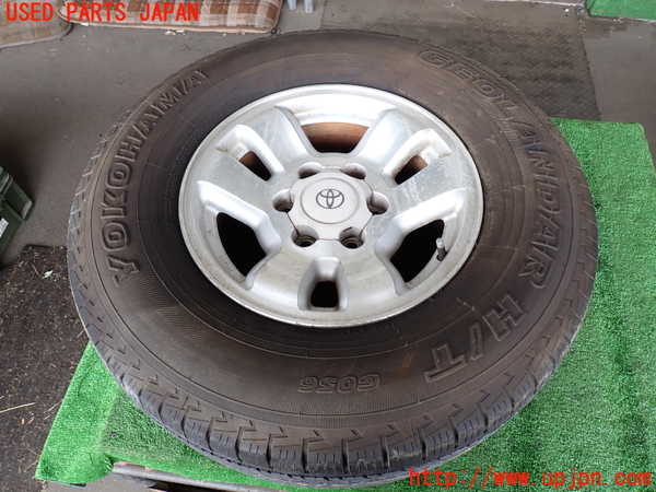2UPJ-9238969032]ハイラックスサーフ(RZN185W)タイヤ　ホイール　1本② 265/70R16 中古_2