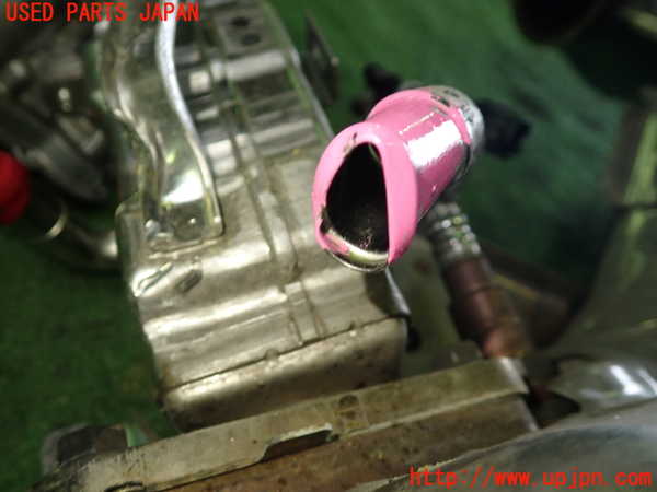 1UPJ-9238972661]CX-60(KH3R3P)触媒1 中古_4