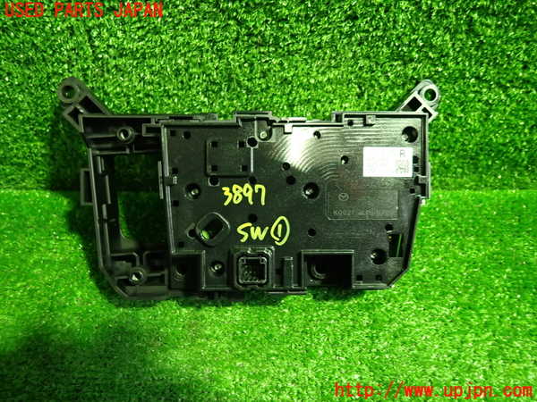 1UPJ-9238976306]CX-60(KH3R3P)スイッチ1 (ナビ操作) 中古_2