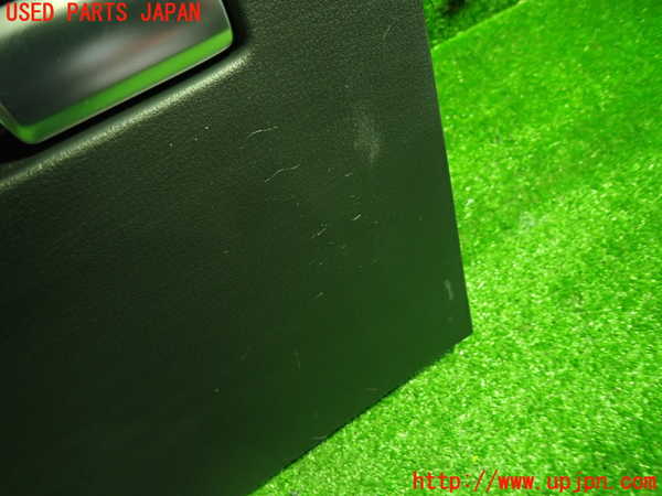 1UPJ-9238977516]CX-60(KH3R3P)グローブボックス1 中古_3