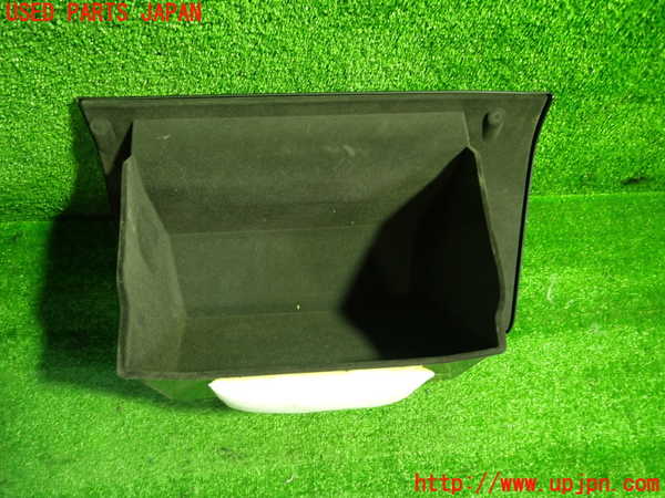 1UPJ-9238977516]CX-60(KH3R3P)グローブボックス1 中古_4