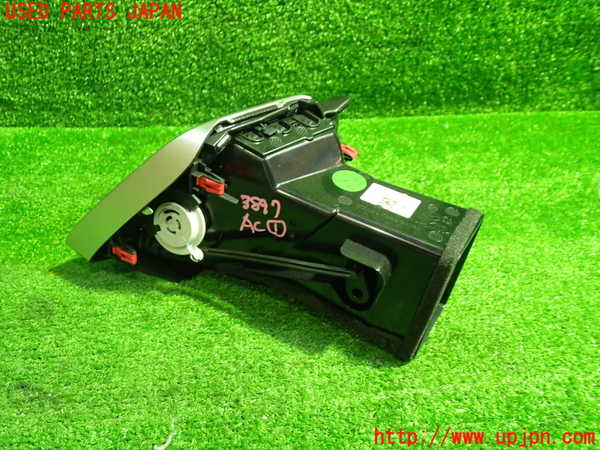 1UPJ-9238977526]CX-60(KH3R3P)エアコン吹き出し口1 (右) 中古_3
