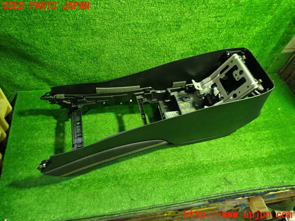 1UPJ-9238977540]CX-60(KH3R3P)センターコンソール 中古_3