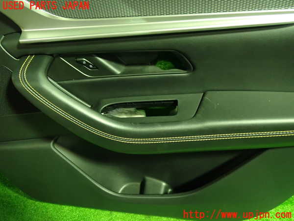 1UPJ-9238971234]CX-60(KH3R3P)右前ドア内張り 中古_2