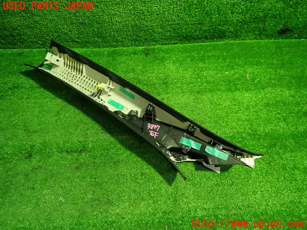 1UPJ-9238977655]CX-60(KH3R3P)右フロントピラートリム 中古_3