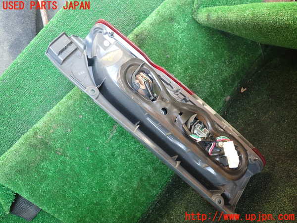 1UPJ-9238981536]レジアスエース(ハイエース200系)(GDH206V)左テールランプ 中古_3
