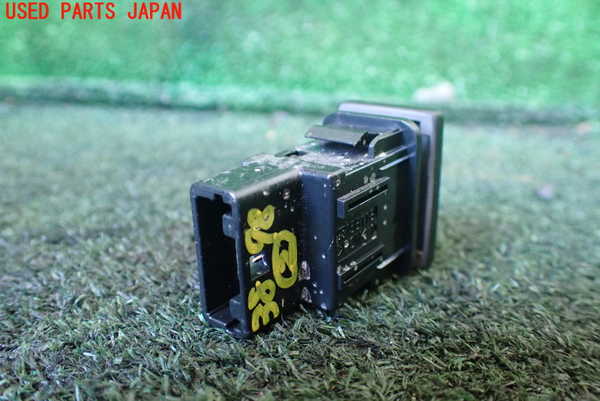 1UPJ-9238986307]レジアスエース(ハイエース200系)(GDH206V)スイッチ2 中古_2