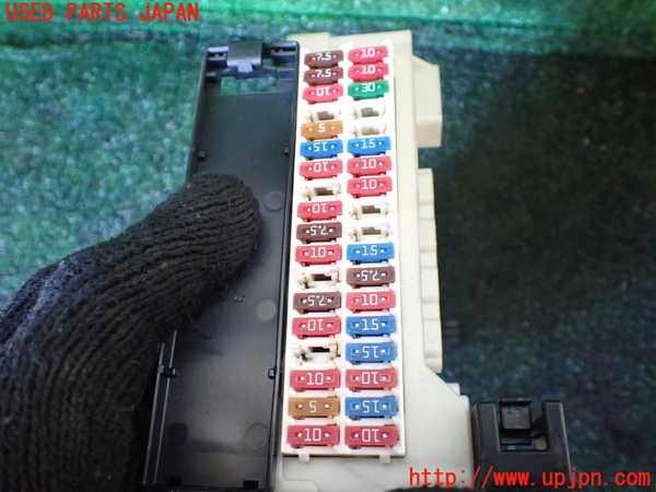 1UPJ-9238986741]レジアスエース(ハイエース200系)(GDH206V)ヒューズボックス1 中古_3