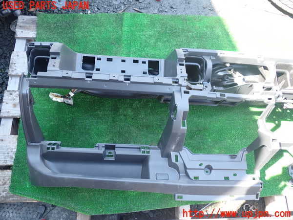 1UPJ-9238987505]レジアスエース(ハイエース200系)(GDH206V)ダッシュボード 中古_3