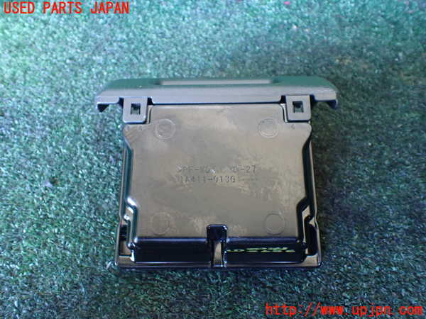 1UPJ-9238987821]レジアスエース(ハイエース200系)(GDH206V)灰皿1 中古_3