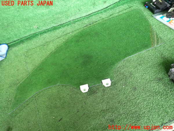 2UPJ-9239001238]ヴェゼル ハイブリッド(e：HEV)(RV5)右前ドアガラス 中古 CENTRAL M2E48_3