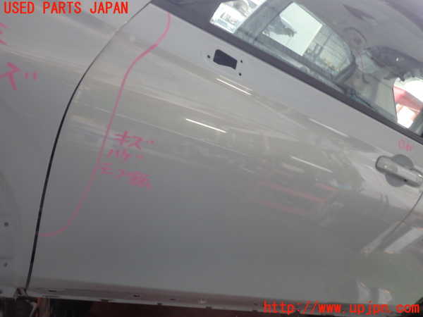 2UPJ-9239001260]ヴェゼル ハイブリッド(e：HEV)(RV5)左前ドア 中古 CENTRAL M2E48_2