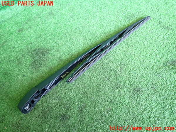 2UPJ-9239001661]ヴェゼル ハイブリッド(e：HEV)(RV5)リアワイパーアーム1 中古_2