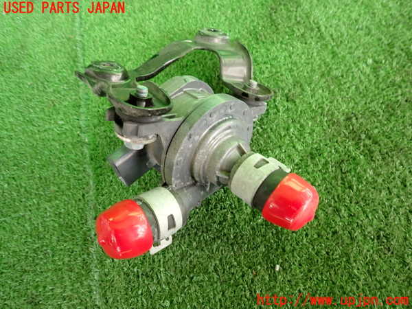 2UPJ-9239002110]ヴェゼル ハイブリッド(e：HEV)(RV5)ウォーターポンプ 中古_2