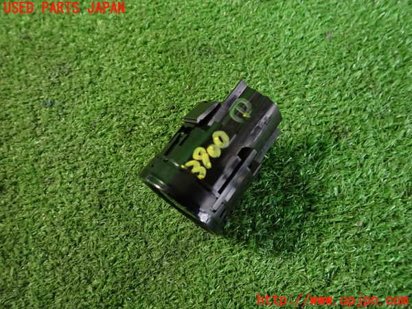 2UPJ-9239006306]ヴェゼル ハイブリッド(e：HEV)(RV5)スイッチ1(EGスタート) 中古_2