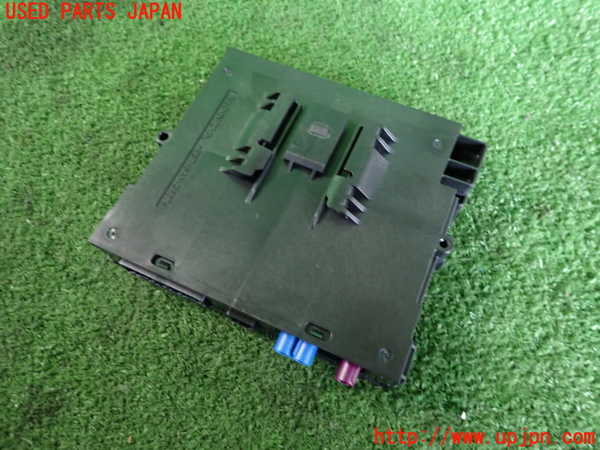 2UPJ-9239006153]ヴェゼル ハイブリッド(e：HEV)(RV5)コンピューター8 中古 8B110-3M0-J311-M1_2