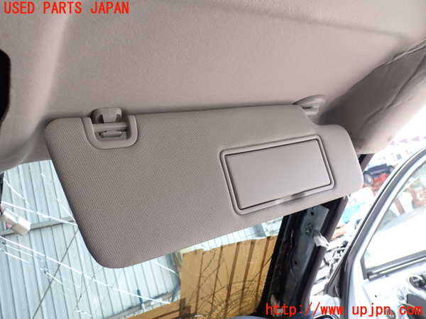 2UPJ-9239007625]ヴェゼル ハイブリッド(e：HEV)(RV5)室内サンバイザー右側 中古_2