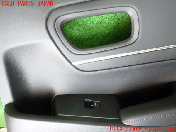 2UPJ-9239001294]ヴェゼル ハイブリッド(e：HEV)(RV5)右後ドア内張り 中古_2