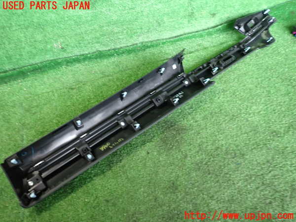 2UPJ-9239007691]ヴェゼル ハイブリッド(e：HEV)(RV5)内装トリム類1 中古_4