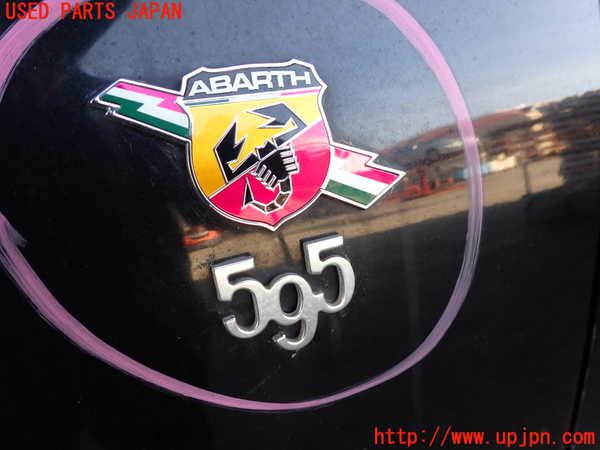 2UPJ-9239011631]アバルト・595(312142)エンブレム1 中古_2