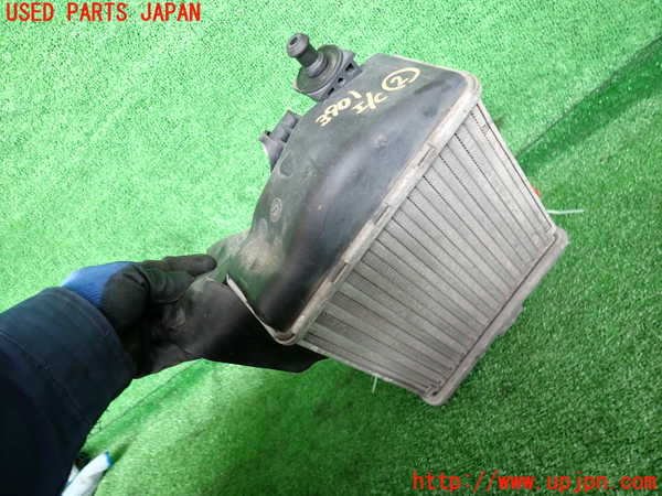 2UPJ-9239012452]アバルト・595(312142)インタークーラー2 中古_3