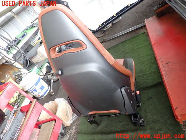 2UPJ-9239017065]アバルト・595(312142)助手席シート 中古_4