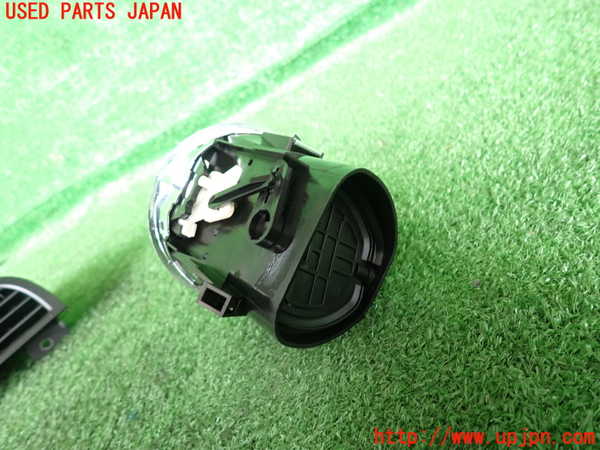 2UPJ-9239017527]アバルト・595(312142)エアコン吹き出し口2 (右) 中古_3
