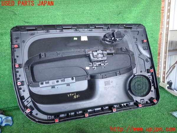 2UPJ-9239011234]アバルト・595(312142)右ドア内張り 中古_3