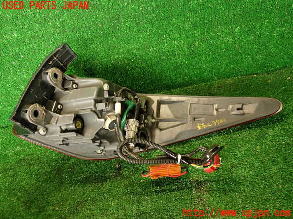 2UPJ-9239021536]レクサス・RC F(USC10)左テールランプ 中古_2