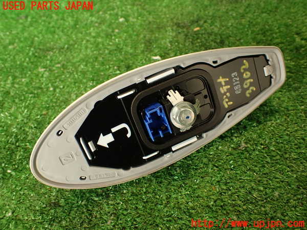 2UPJ-9239026550]レクサス・RC F(USC10)アンテナ 中古_3