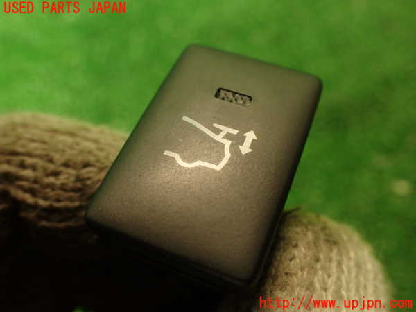 2UPJ-9239026310]レクサス・RC F(USC10)スイッチ5 (リアスポイラー) 中古_2