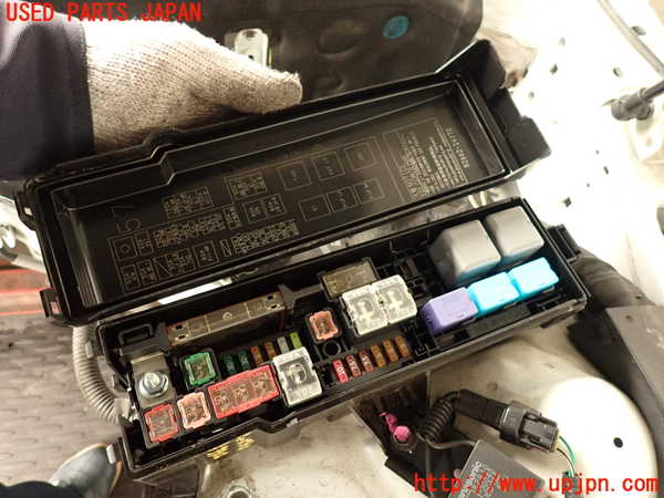 2UPJ-9239026742]レクサス・RC F(USC10)ヒューズボックス2 中古_4