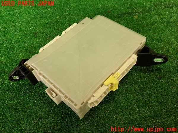 2UPJ-9239026743]レクサス・RC F(USC10)ヒューズボックス3 中古_2