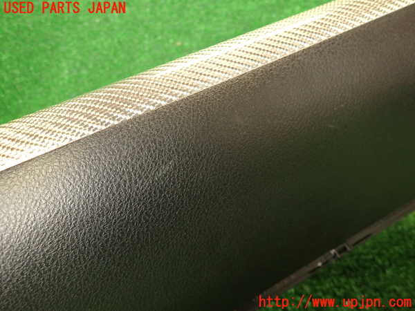 2UPJ-9239027516]レクサス・RC F(USC10)グローブボックス1 中古_3