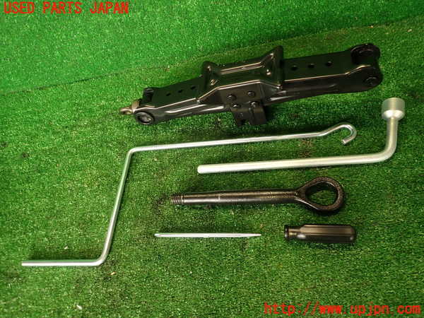 2UPJ-9239027805]レクサス・RC F(USC10)車載工具 中古_2