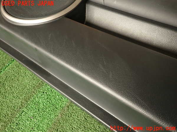 2UPJ-9239021234]レクサス・RC F(USC10)右ドア内張り 中古_2