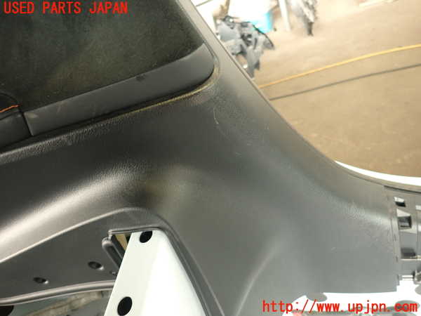2UPJ-9239027680]レクサス・RC F(USC10)左リアピラートリム 中古_2