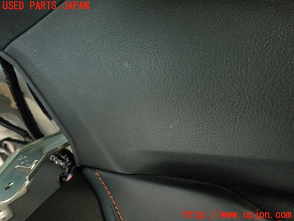 2UPJ-9239027680]レクサス・RC F(USC10)左リアピラートリム 中古_3