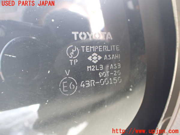 2UPJ-9239031380]ハイラックスサーフ(RZN185W)右クォーターガラス 中古 ASAHI M2L3 43R-00150_2