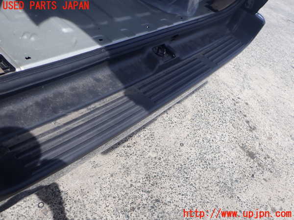 2UPJ-9239031610]ハイラックスサーフ(RZN185W)リアバンパー 中古_4